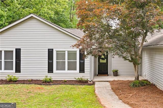 2252 Turtle Club Drive NE, Marietta, GA 30066