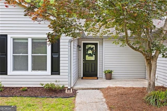 2252 Turtle Club Drive NE, Marietta, GA 30066