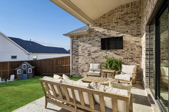 2232 Offerande Drive, Fort Worth, TX 76008