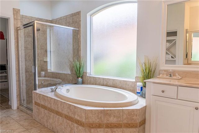 14059 Mirror CT, Naples, FL 34114