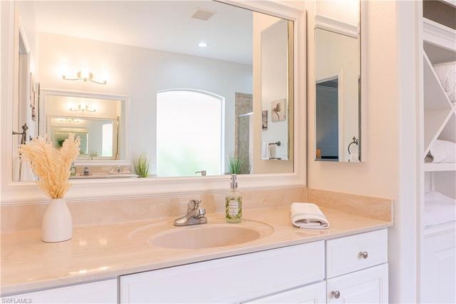 14059 Mirror CT, Naples, FL 34114