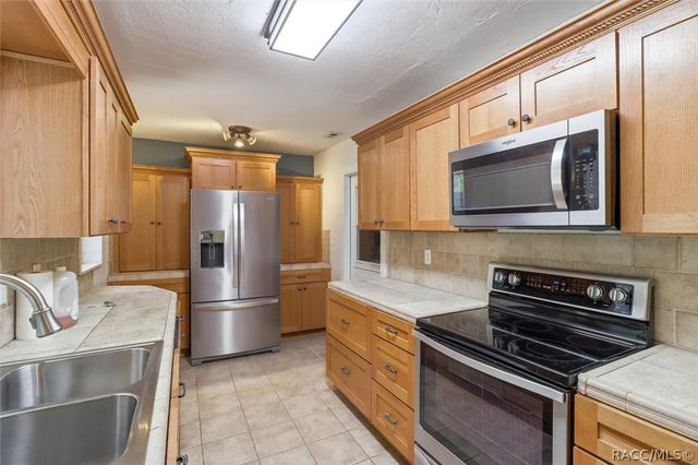 7606 E Savannah Drive, Floral City, FL 34436