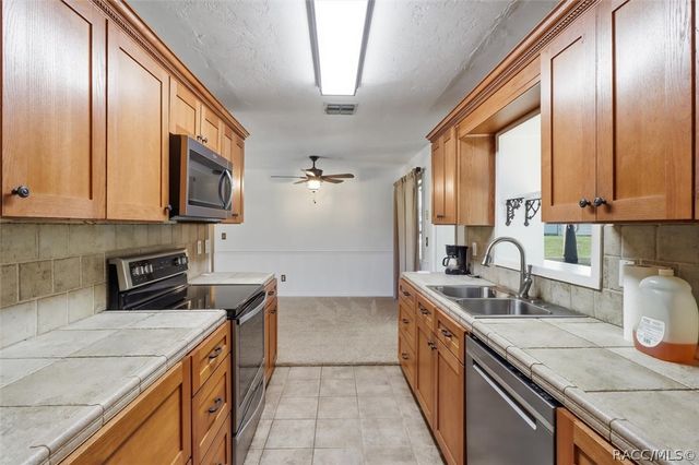 7606 E Savannah Drive, Floral City, FL 34436