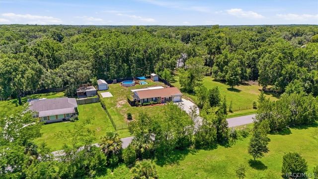 7606 E Savannah Drive, Floral City, FL 34436