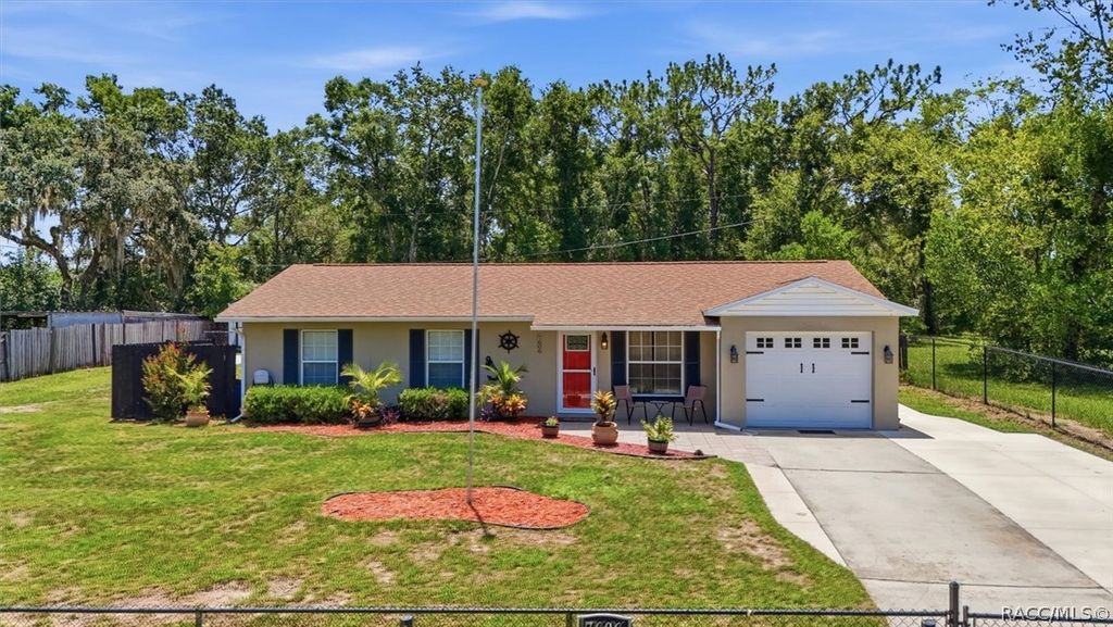 7606 E Savannah Drive, Floral City, FL 34436