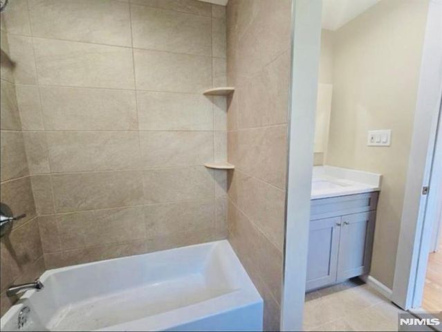 18 Adams Terrace A, Clifton, NJ 07013