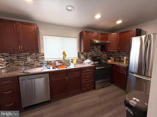 1611 S 28TH ST, Philadelphia, PA 19145