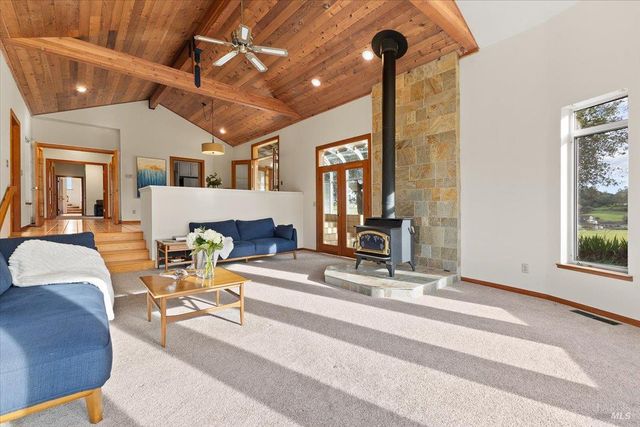 910-920 Lytton Springs Rd, Healdsburg, CA 95448