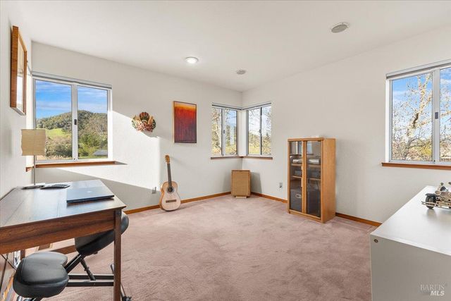 910-920 Lytton Springs Rd, Healdsburg, CA 95448