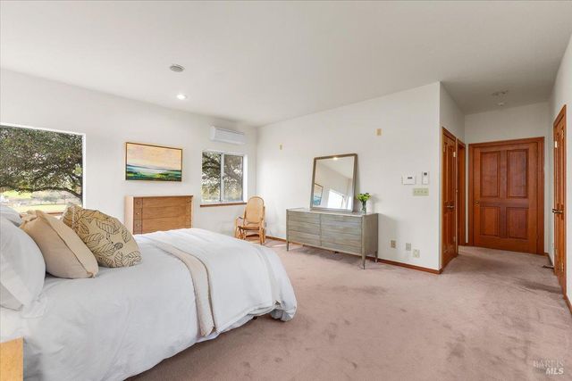 910-920 Lytton Springs Rd, Healdsburg, CA 95448