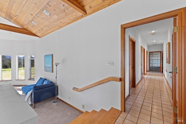 910-920 Lytton Springs Rd, Healdsburg, CA 95448