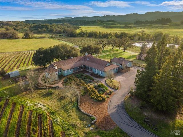 910-920 Lytton Springs Rd, Healdsburg, CA 95448