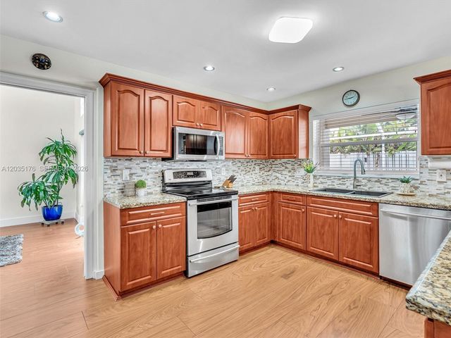 2654 SW 181st Terrace, Miramar, FL 33029