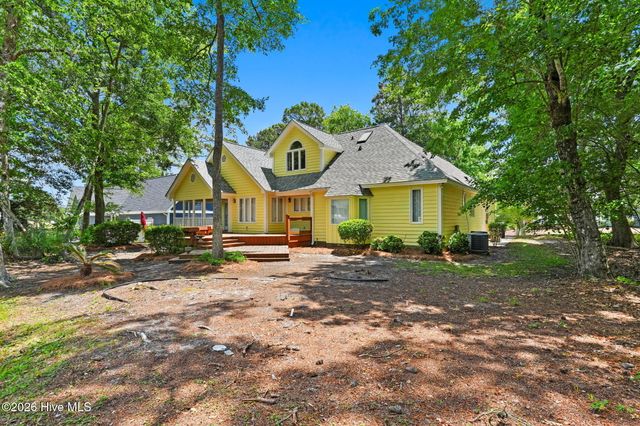 1714 Oakbrook Drive SW, Ocean Isle Beach, NC 28469