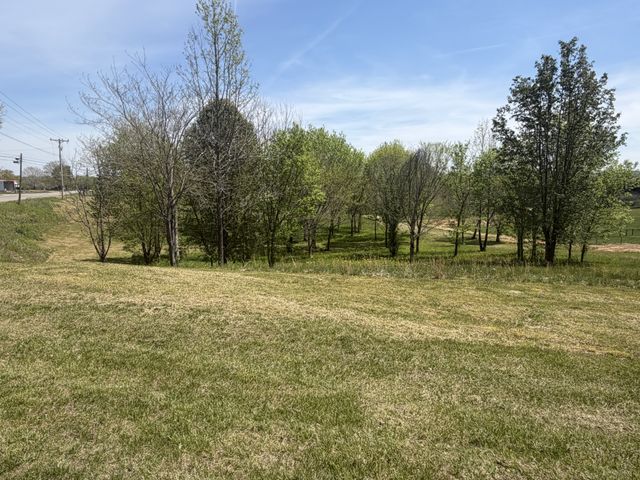 11527 McMinnville Hwy, Walling, TN 38587