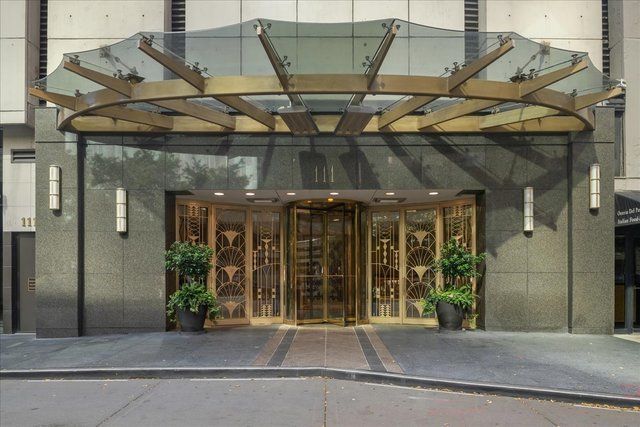 111 E Chestnut Street 20B, Chicago, IL 60611