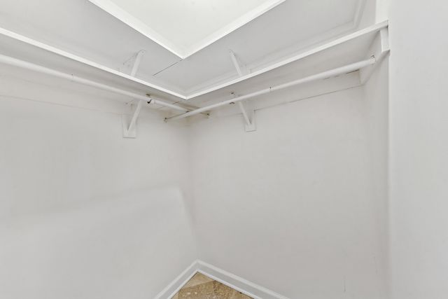 111 E Chestnut Street 20B, Chicago, IL 60611