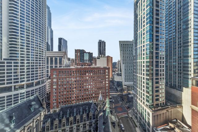 111 E Chestnut Street 20B, Chicago, IL 60611