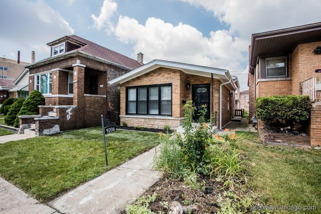 9206 S Yates Boulevard, Chicago, IL 60617