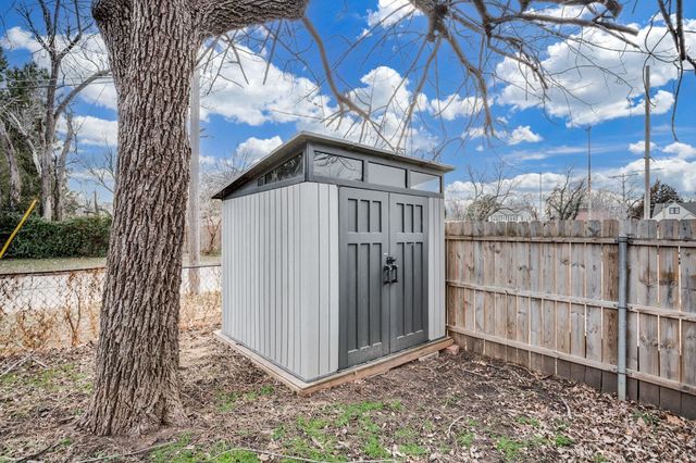 2037 S Glendale, Wichita, KS 67218