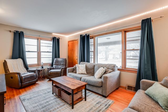 2037 S Glendale, Wichita, KS 67218