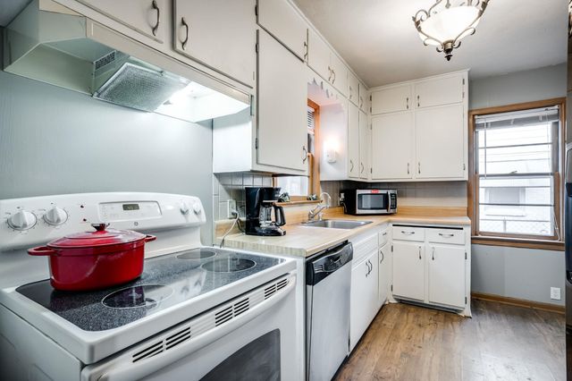 2037 S Glendale, Wichita, KS 67218