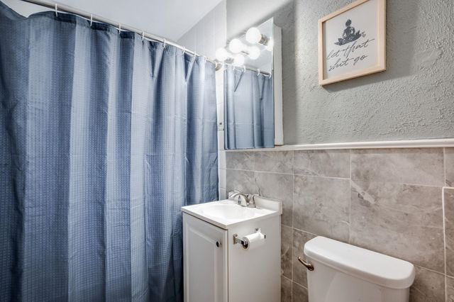 2037 S Glendale, Wichita, KS 67218