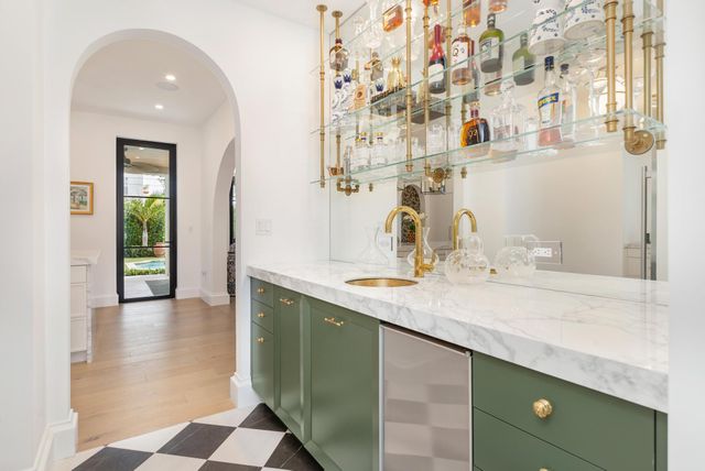 302 E Lakewood Road, West Palm Beach, FL 33405