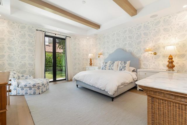 302 E Lakewood Road, West Palm Beach, FL 33405