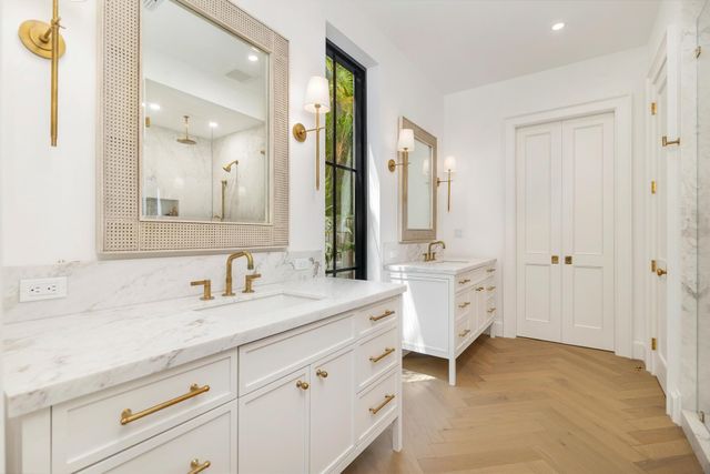 302 E Lakewood Road, West Palm Beach, FL 33405