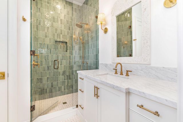 302 E Lakewood Road, West Palm Beach, FL 33405