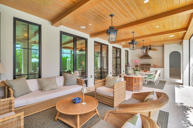 302 E Lakewood Road, West Palm Beach, FL 33405