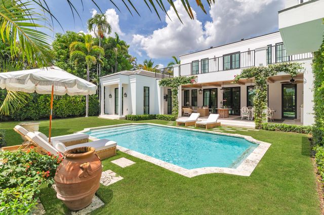 302 E Lakewood Road, West Palm Beach, FL 33405