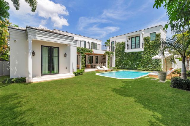 302 E Lakewood Road, West Palm Beach, FL 33405