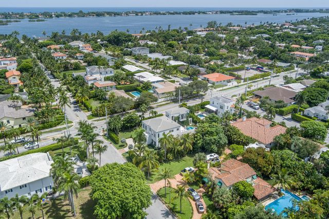 302 E Lakewood Road, West Palm Beach, FL 33405