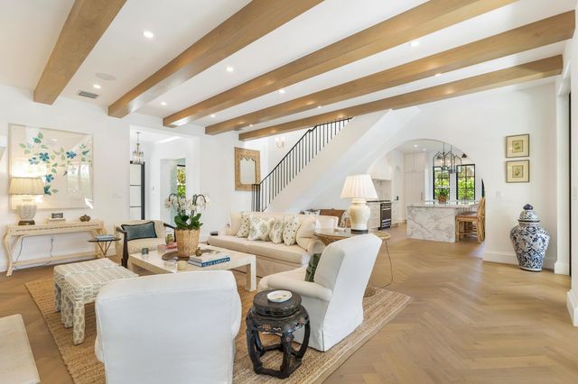 302 E Lakewood Road, West Palm Beach, FL 33405