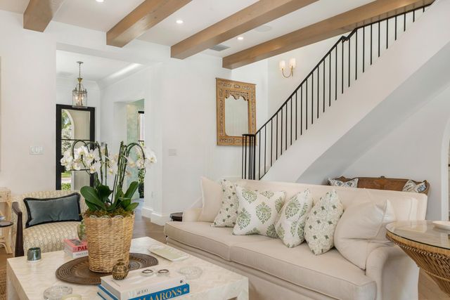 302 E Lakewood Road, West Palm Beach, FL 33405