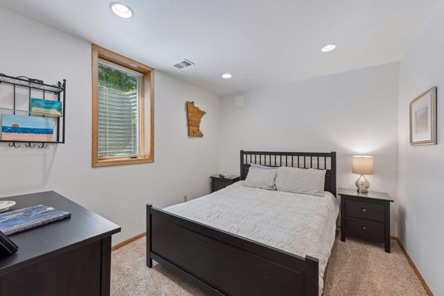 2911 W 54th Street, Minneapolis, MN 55410