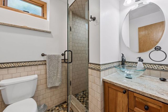 2911 W 54th Street, Minneapolis, MN 55410