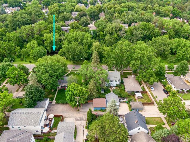2911 W 54th Street, Minneapolis, MN 55410