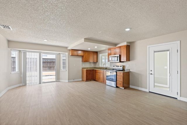 7653 Skiros Way, Sacramento, CA 95823