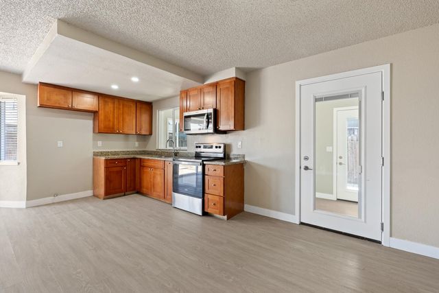 7653 Skiros Way, Sacramento, CA 95823