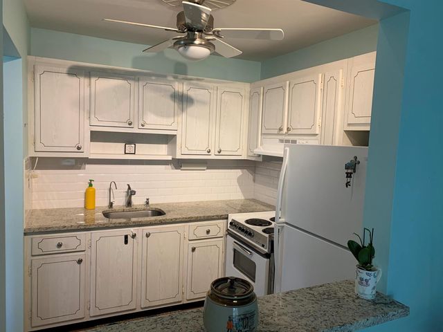 100 S South Boulevard 1c, Boynton Beach, FL 33435