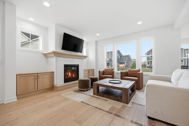 5822 130th Lane N, Hugo, MN 55038