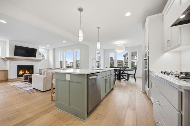 5822 130th Lane N, Hugo, MN 55038