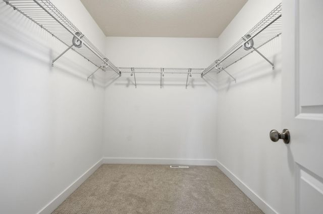 5822 130th Lane N, Hugo, MN 55038