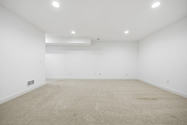 5822 130th Lane N, Hugo, MN 55038