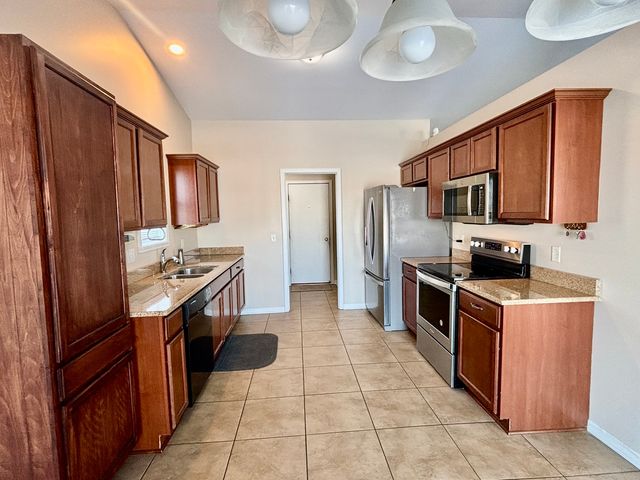 1940 Burnett Drive, Belvidere, IL 61008