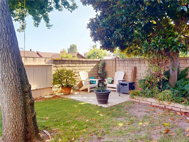 22332 Savona, Laguna Hills, CA 92653