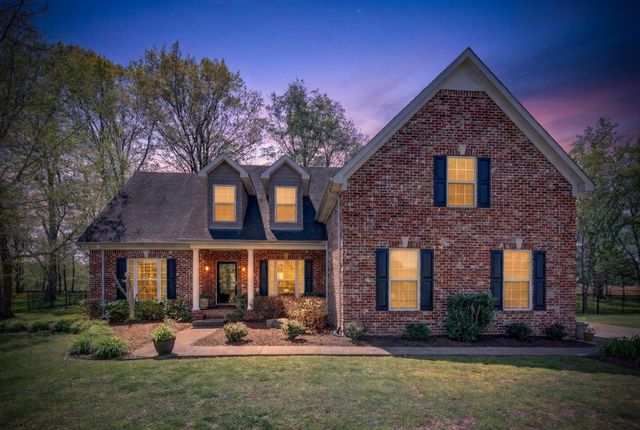 1307 John Hood Dr, Rockvale, TN 37153